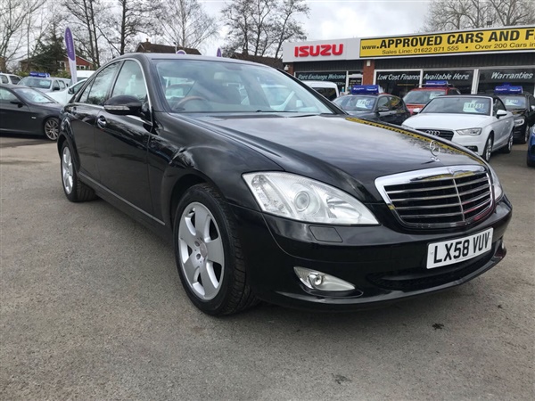 Mercedes-Benz S Class 3.0 S320 CDI 4d 231 BHP IN BLACK WITH