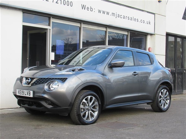 Nissan Juke 1.6 TEKNA BOSE XTRONIC 5DR AUTOMATIC HEATED