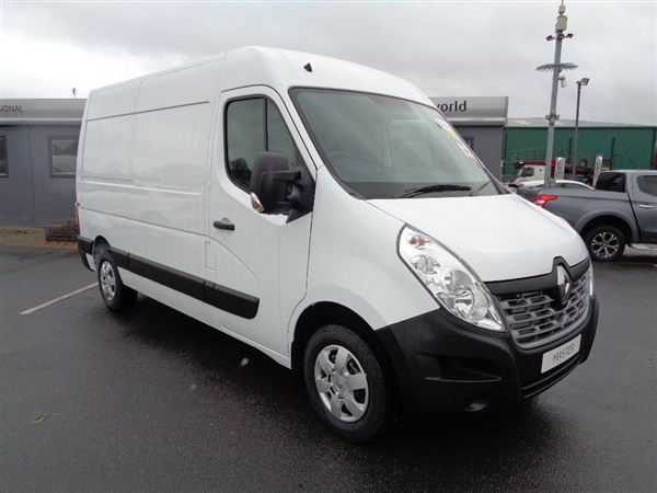 Renault Master MM35 ENERGY dCi 110 Business+ Medium Roof Van