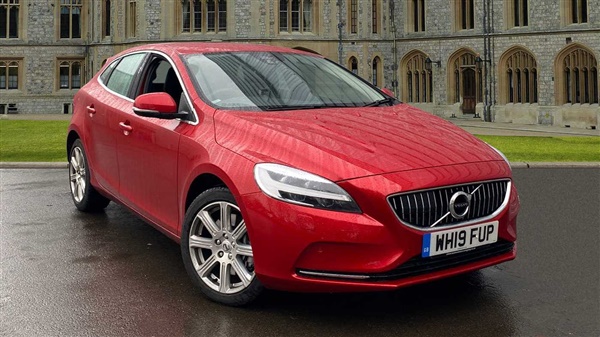 Volvo V40 T3 Inscription Auto, Driver Power Seat, Front and