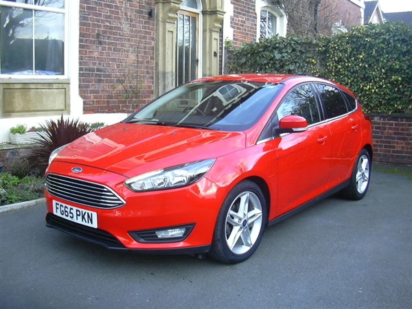 Ford Focus 1.5 TDCi 120 Zetec 5dr FREE DELIVERY