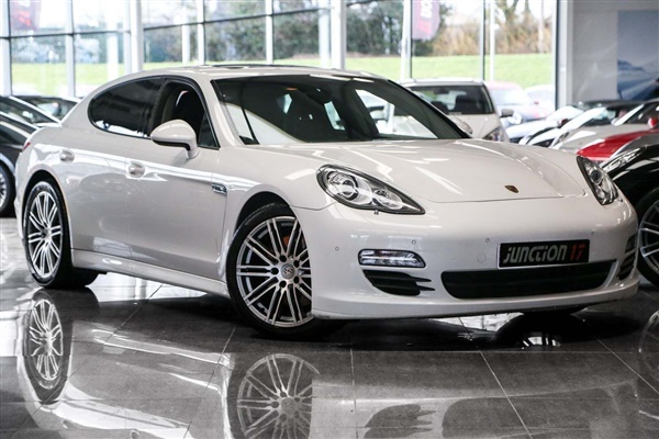 Porsche Panamera 3.0 TD V6 Hatchback 5dr Diesel Tiptronic S