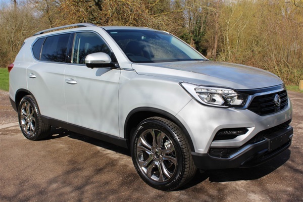 Ssangyong Rexton 2.2D ULTIMATE AUTO