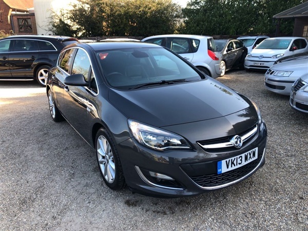 Vauxhall Astra 2.0 CDTi ecoFLEX Elite (s/s) 5dr