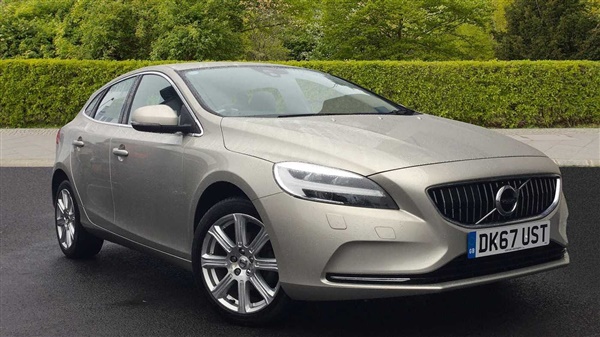 Volvo V40 (Winter Pack, Sensus Connect with High Performance