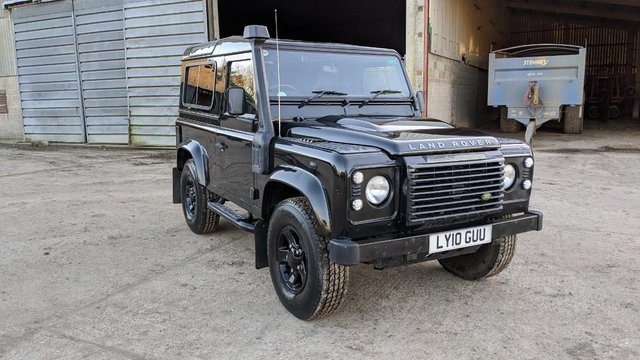 LAND ROVER DEFENDER 90 XS STATION WAGON #131