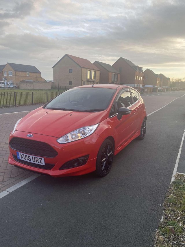 Ford Fiesta red edition
