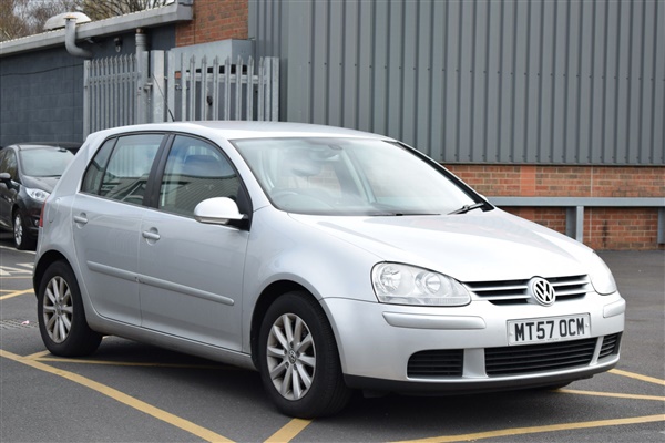 Volkswagen Golf 1.6 FSI Match 5dr