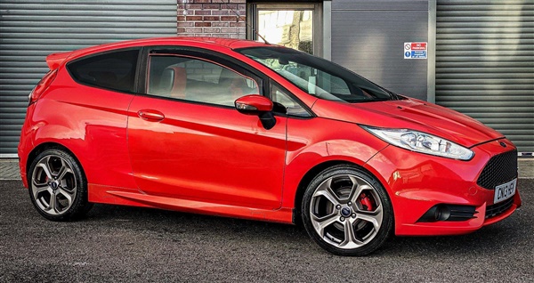 Ford Fiesta 1.6 EcoBoost ST-2 3dr