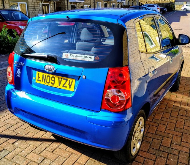 Kia Picanto Chill (09) Blue Hatchback