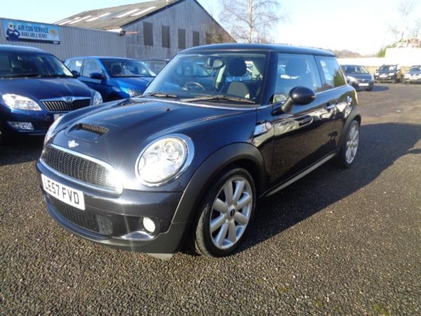 Mini Hatch 1.6 Cooper S 3dr with Pan Roof