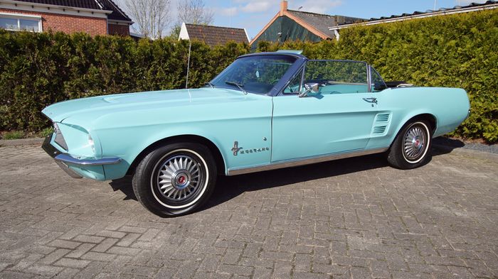 Ford - Mustang Convertible V8 Automaat - 