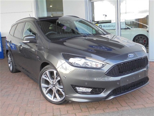 Ford Focus ST-LINE Estate TDCi ps Powershift Auto