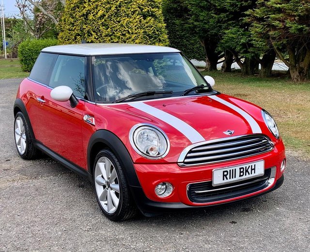 Immaculate Mini Cooper. Chili Pack. Low Miles. Life shine