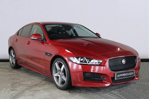 Jaguar XE ] R-Sport 4dr Auto