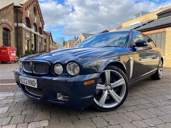 Jaguar XJ Series 4.2 V8 XJR 4dr Auto