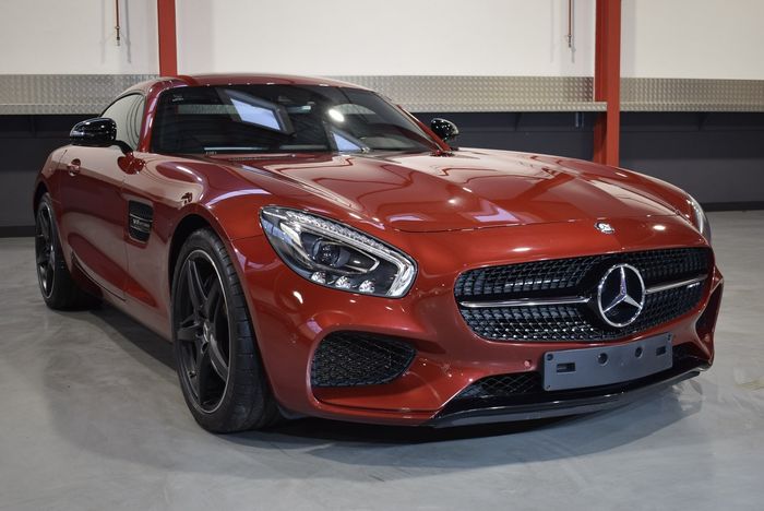 Mercedes-Benz - AMG GT Coupe Twin-Turbocharged 4.0L V8 -