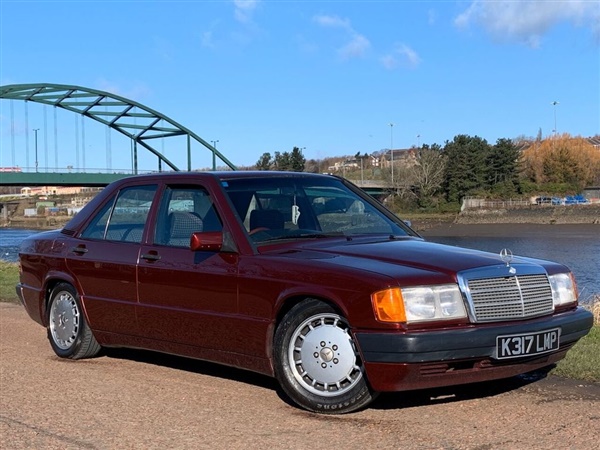 Mercedes-Benz  E 4d 122 BHP