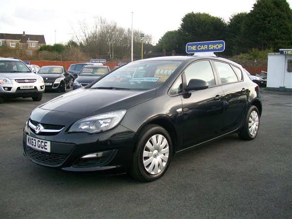 Vauxhall Astra 1.4i 16V Exclusiv 5dr LADY OWNER SERVICE FEB