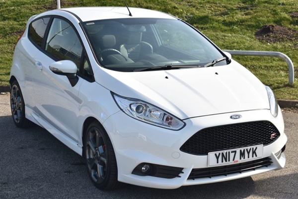 Ford Fiesta 1.6 T EcoBoost (Petrol) ST-2 3dr 6Spd 182PS