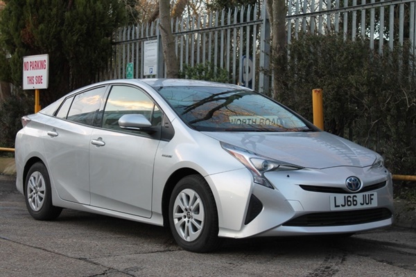 Toyota Prius VVT-I ACTIVE Auto