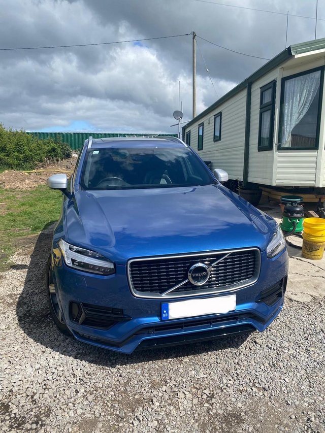  Volvo XC90- great car -7 seats