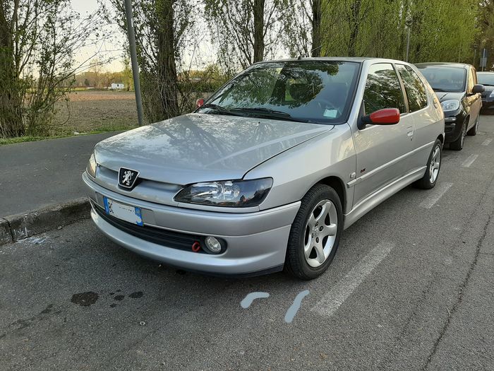 Peugeot - 306 GTI v 6m - 