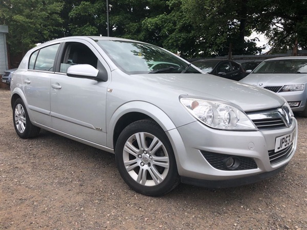 Vauxhall Astra 1.8 i 16v Design 5dr