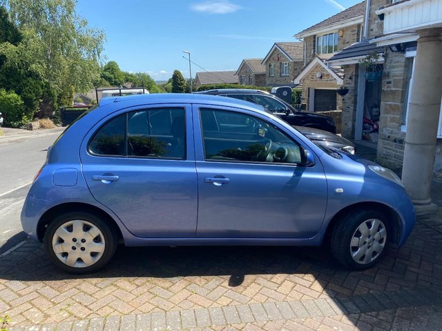 nissan micra 12 se petrol automatic  miles very good co