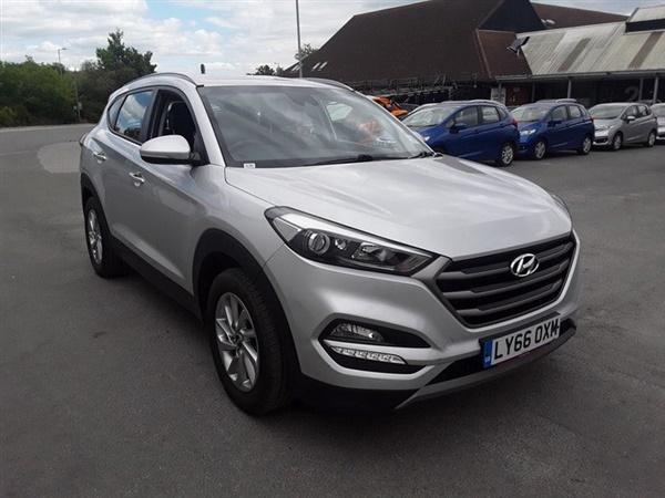 Hyundai Tucson 1.7 CRDI SE BLUE DRIVE 5d 139 BHP Semi Auto