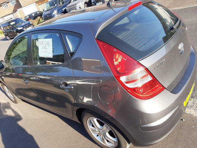 Hyundai i30 hatchback manual petrol