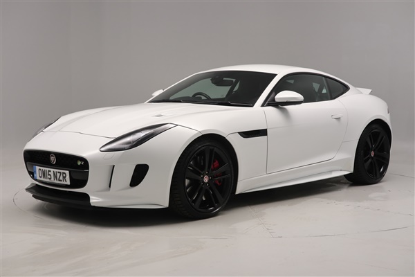 Jaguar F-Type 5.0 Supercharged V8 R 2dr Auto AWD - FRONT