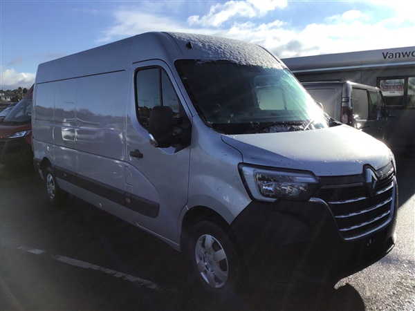 Renault Master LM35dCi 135 Business+ Medium Roof Van