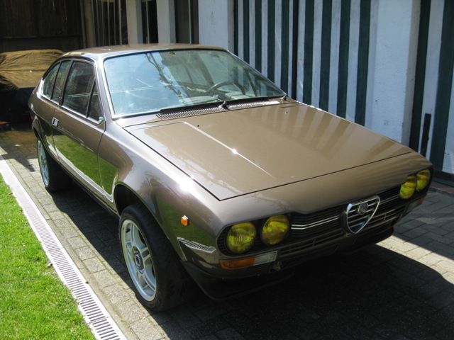 Alfa Romeo - Alfetta 2.0 GTV - 