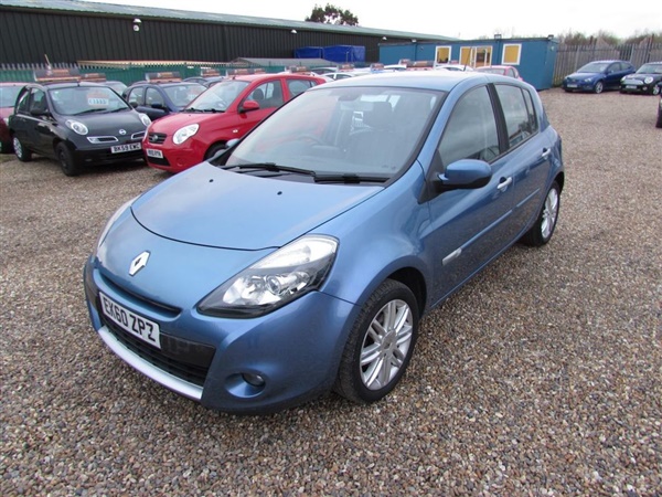 Renault Clio 1.6 INITIALE TOMTOM VVT 5d 111 BHP Auto