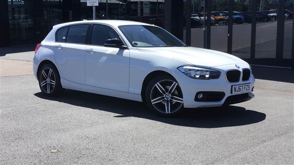 BMW 1 Series 118d Sport 5dr [Nav/Servotronic]