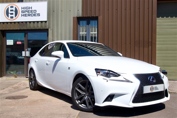 Lexus IS 300h F-Sport 4dr CVT Auto