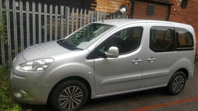 Peugeot Partner Wheelchair Accessible