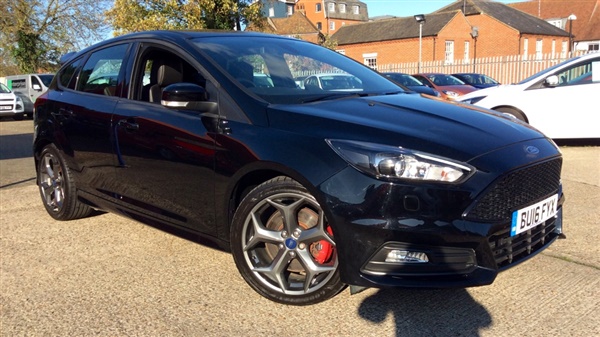 Ford Focus 2.0T EcoBoost ST-3 5dr