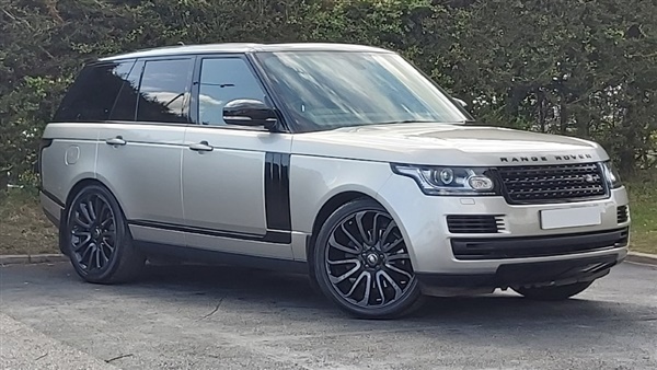 Land Rover Range Rover 3.0 TDV6 Vogue SE 4dr Auto