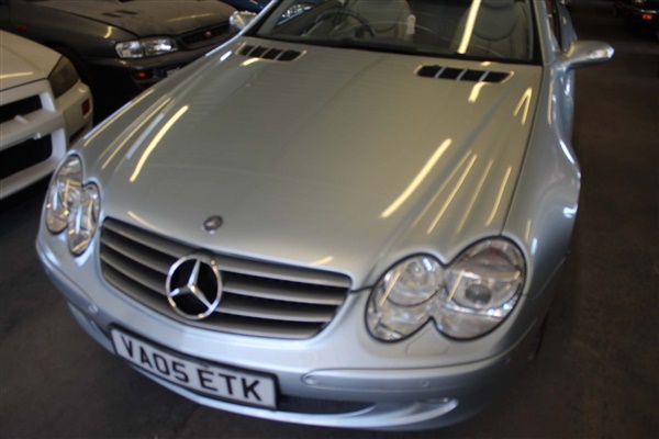 Mercedes-Benz SL Class 3.7 SLdr Auto