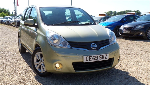 Nissan Note v Acenta 5dr