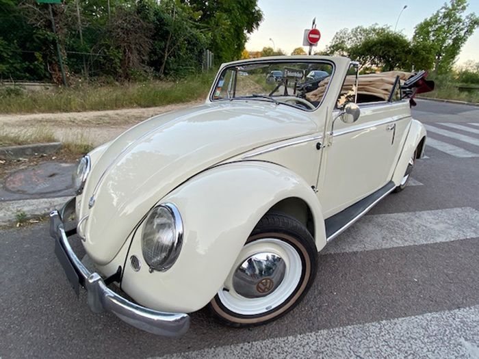 Volkswagen -  Beetle Karmann Convertible - 