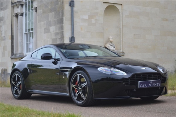 Aston Martin Vantage S V8