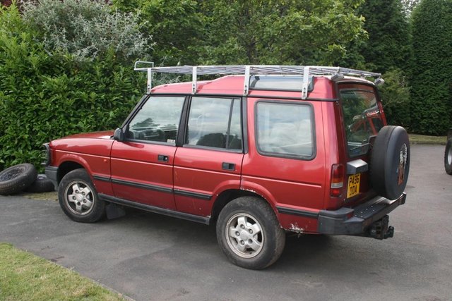 land rover discovery buying