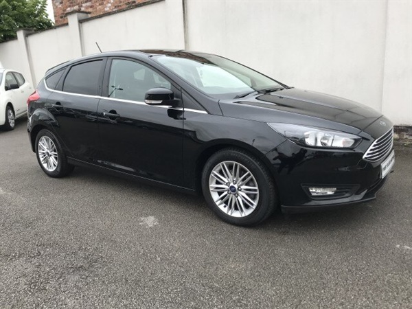 Ford Focus 1.0 ZETEC EDITION 5DR