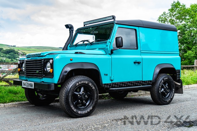  LAND ROVER DEFENDER 90 HT TDI