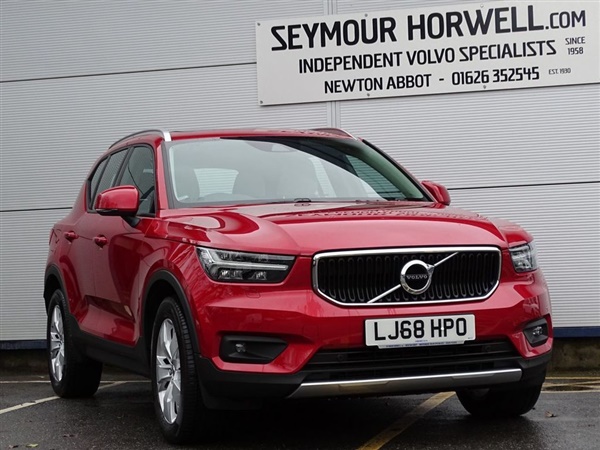 Volvo XC D3 MOMENTUM PRO 5d 148 BHP Auto