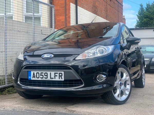 Ford Fiesta TITANIUM TDCI FULL FORD SERVICE HISTORY WITH 10