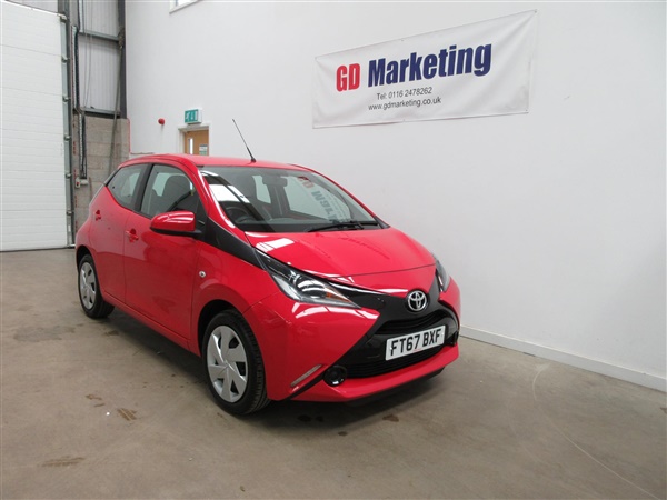 Toyota Aygo 1.0 VVT-i X-Play 5dr [Air Conditioning]